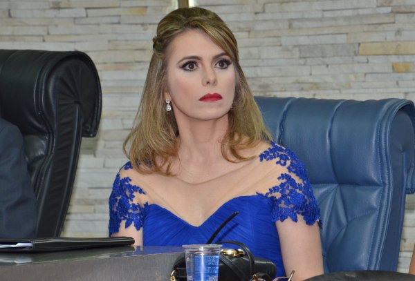 Juíza manda prender mãe que descumpriu prisão domiciliar para trabalhar