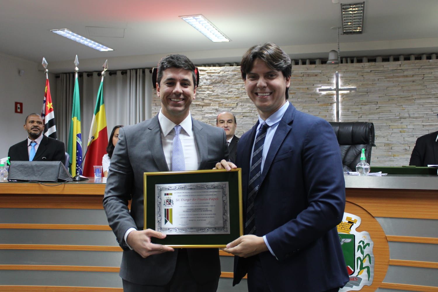 ADVOGADO CRIMINALISTA DIOGO PAPEL É HOMENAGEADO COM O TÍTULO DE CIDADÃO BENEMÉRITO DA CIDADE DE BARRETOS (SP)