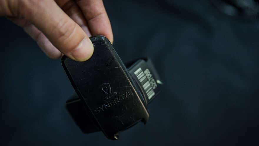 Preso que rompeu tornozeleira sem querer receberá falta média